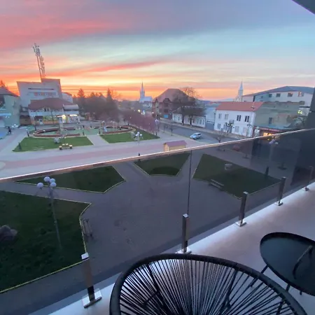 Готель Тячів