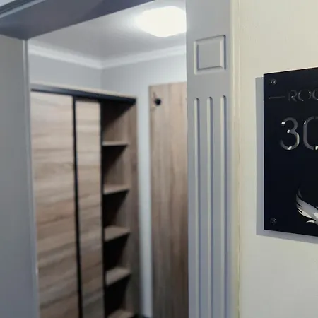 Готель Тячів