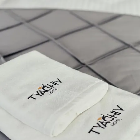 Готель Тячів