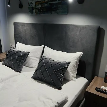 Готель Тячів Tyachiv