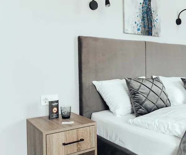 Hotel Готель Тячів Tyachiv