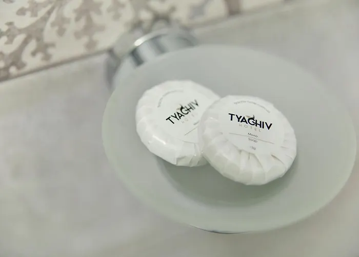 Готель Тячів